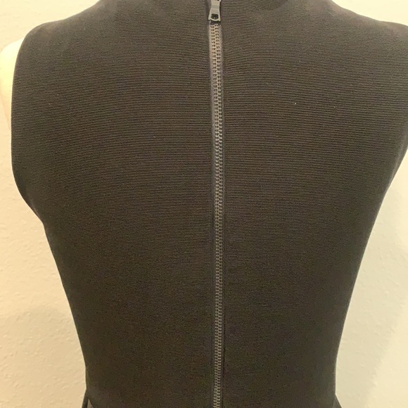 HP 🎉Alice and Olivia Black Fit and Flare Dress - Picture 5 of 8